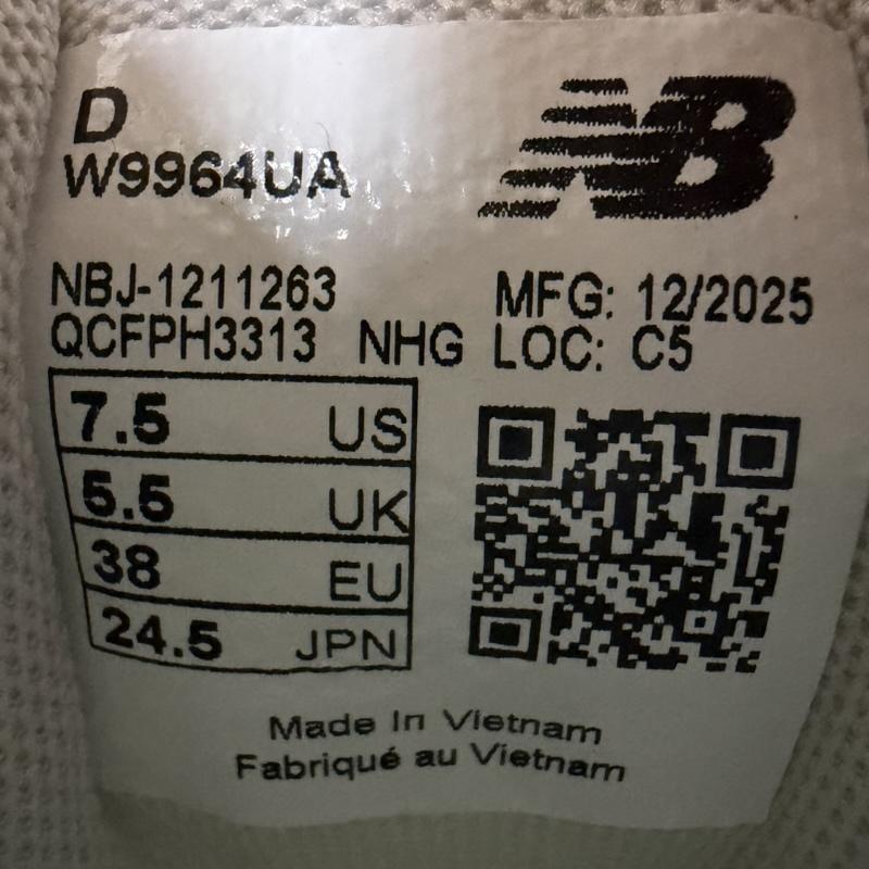 ニューバランス New Balance スニーカー スニーカー W996 OFF WHITE 	W996 4UA D 24.5cm 無地 X ロゴ、文字 オフホワイト / オフホワイト / レディース USED 古着 中古 50165747