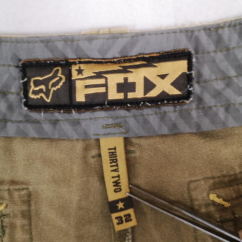 フォックスレーシング FOX RACING パンツ ショートパンツ カモフラ柄 迷彩柄 ミリタリー ワーク ギミック キツネ Y2K カーゴ ハーフパンツ 32インチ ベージュ / ベージュ / beige メンズ USED 古着 中古 50165798