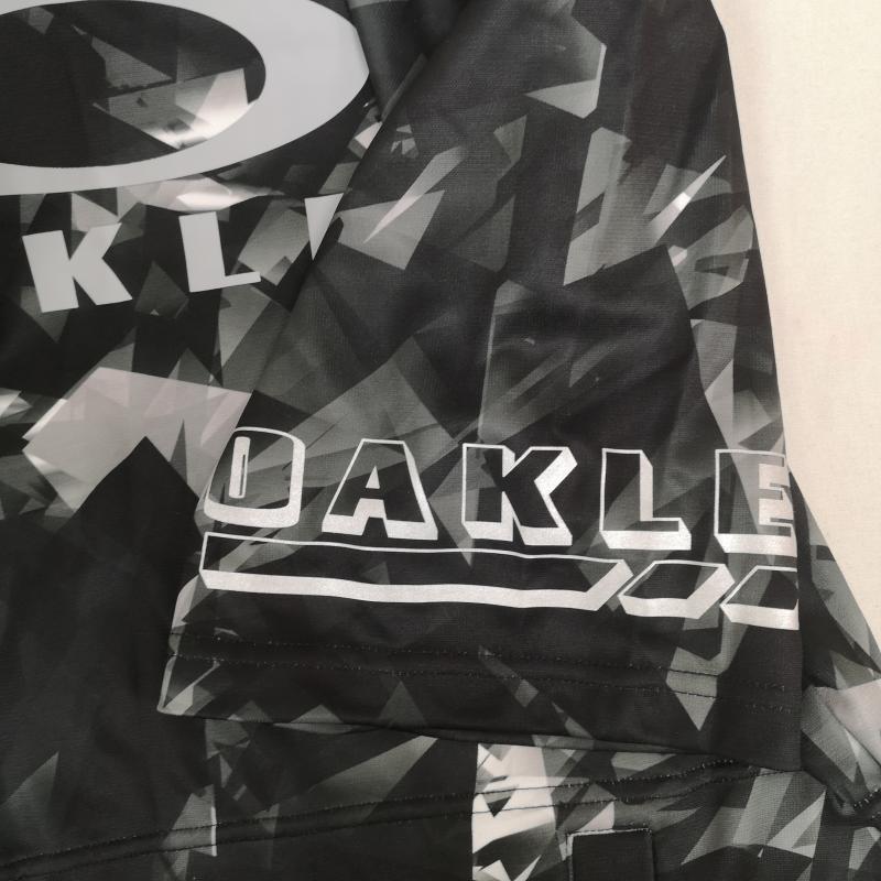 オークリー OAKLEY パーカー 半袖 吸汗速乾性 総柄 ビッグロゴ カンガルーポケット プルオーバー 半袖 パーカー FOA403563 M 黒 / ブラック / black メンズ USED 古着 中古 50165808
