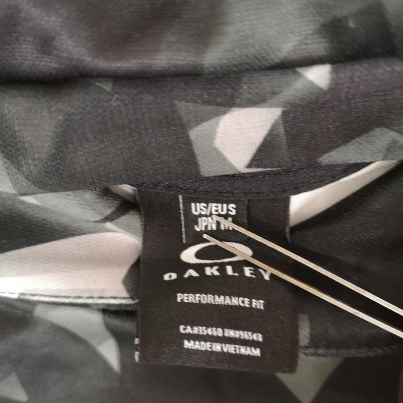 オークリー OAKLEY パーカー 半袖 吸汗速乾性 総柄 ビッグロゴ カンガルーポケット プルオーバー 半袖 パーカー FOA403563 M 黒 / ブラック / black メンズ USED 古着 中古 50165808