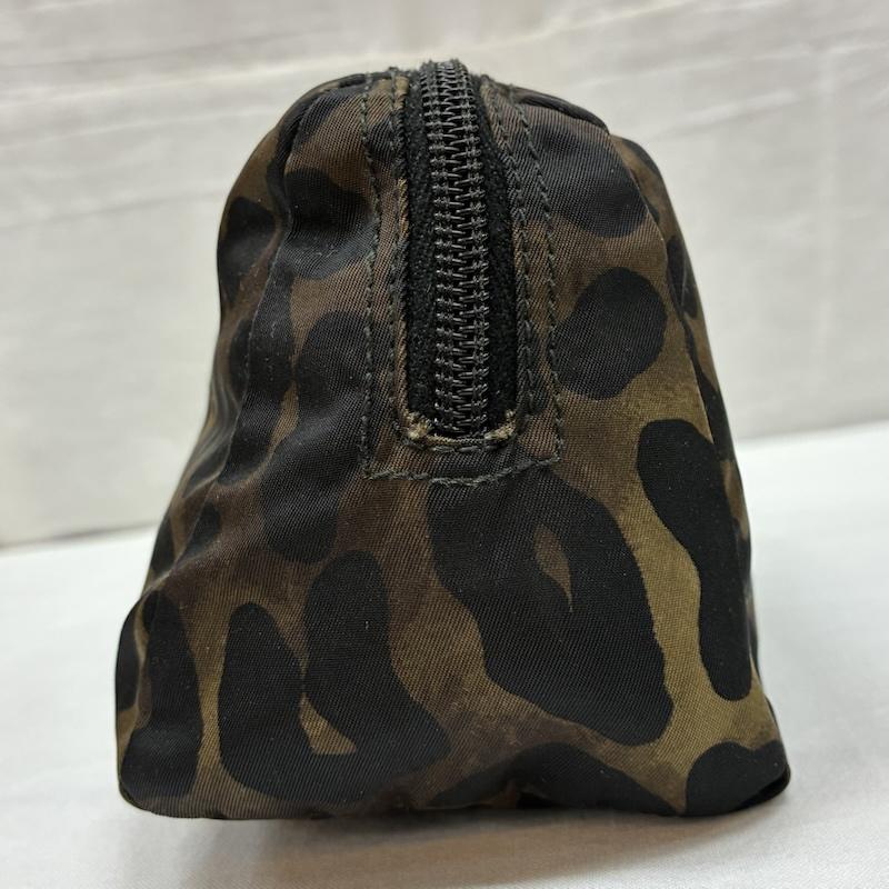 プラダ PRADA ポーチ ポーチ レオパード テスート ナイロン 三角ロゴ プレート ポーチ - レディース USED 古着 中古 50165810