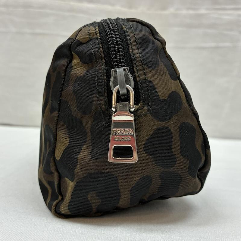 プラダ PRADA ポーチ ポーチ レオパード テスート ナイロン 三角ロゴ プレート ポーチ - レディース USED 古着 中古 50165810