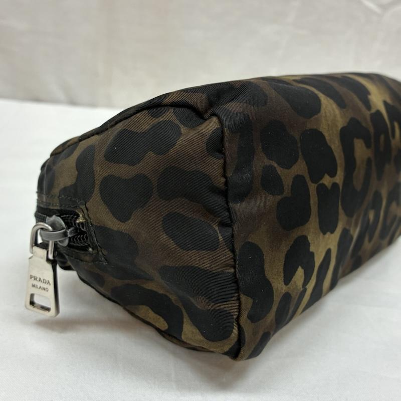 プラダ PRADA ポーチ ポーチ レオパード テスート ナイロン 三角ロゴ プレート ポーチ - レディース USED 古着 中古 50165810