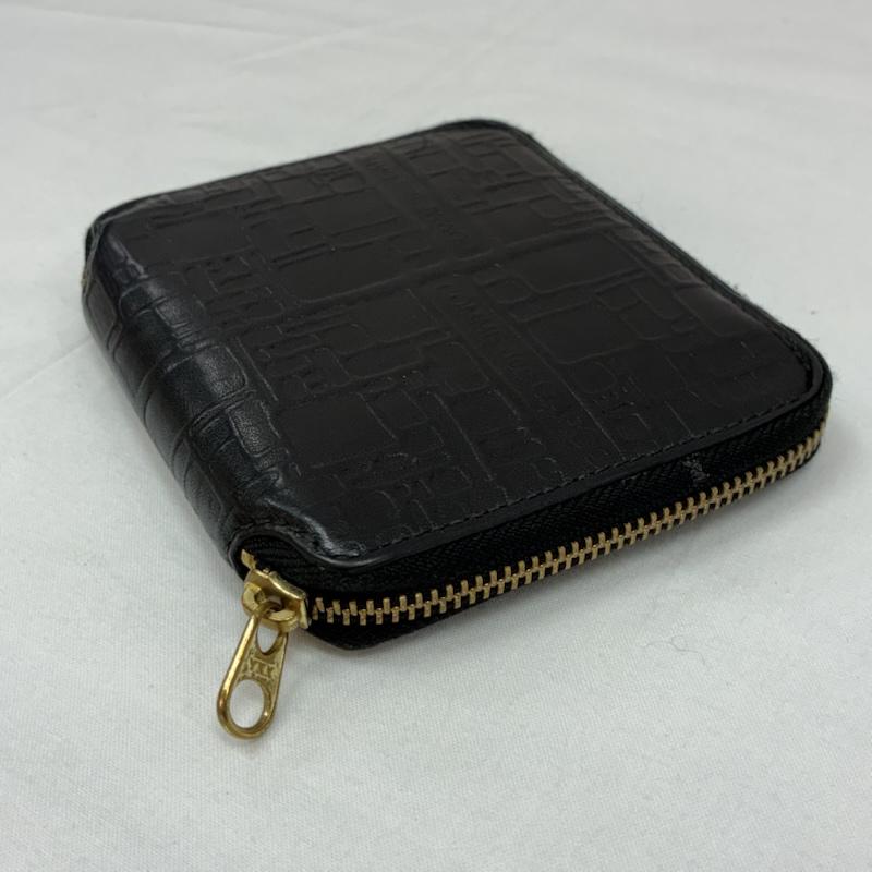 コムデギャルソン COMME des GARCONS 財布 コンパクト財布 SA2100EL EMBOSSED LOGO TYPE エンボス ロゴ 型押し ラウンドジップ 二つ折り レザー 財布 - メンズ USED 古着 中古 50165812
