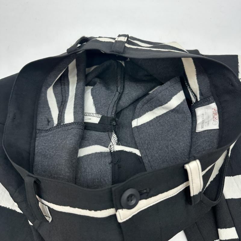 イッセイミヤケ ISSEY MIYAKE パンツ スラックス 絞り デザイン ボーダー パンツ IM71-FF128 S 黒 / ブラック / black X 白 / ホワイト / white レディース USED 古着 中古 50165831