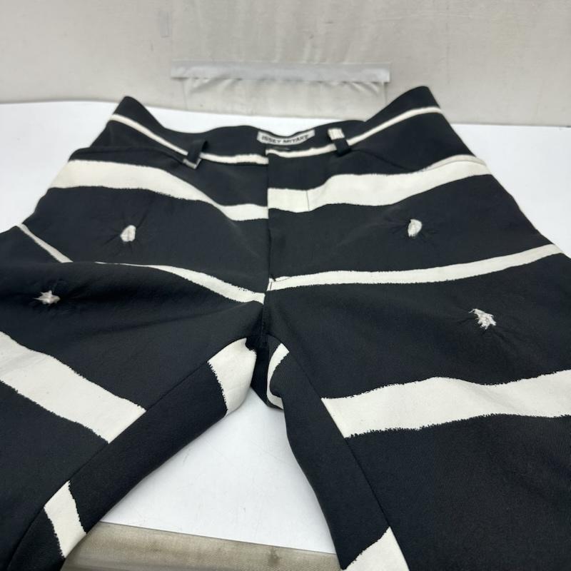 イッセイミヤケ ISSEY MIYAKE パンツ スラックス 絞り デザイン ボーダー パンツ IM71-FF128 S 黒 / ブラック / black X 白 / ホワイト / white レディース USED 古着 中古 50165831