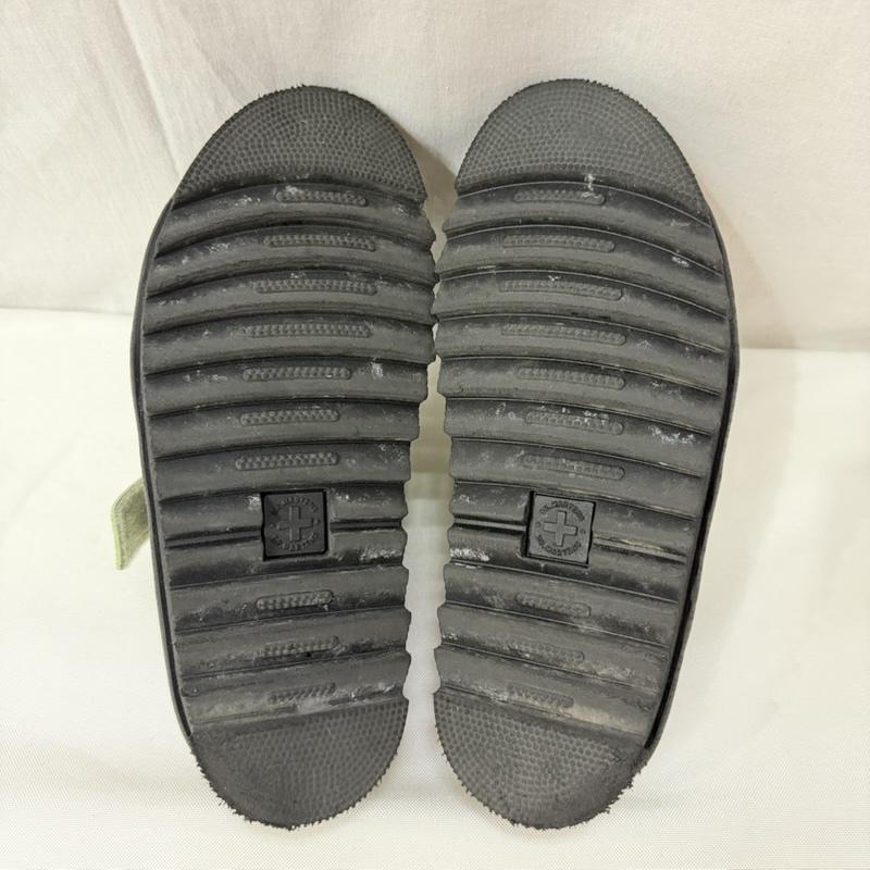ドクターマーチン Dr.Martens サンダル サンダル RAINE スライドサンダル ライトグリーン UK5/24cm 厚底 シャークソール 24.0cm 無地 黒 / ブラック / black X 薄緑 / ライトグリーン / レディース USED 古着 中古 50165836