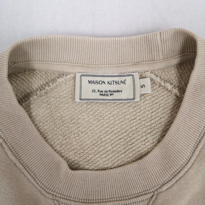 メゾンキツネ MAISON KITSUNE トレーナー 長袖 フォックスヘッド ワッペン ワンポイント Vガゼット スウェット 裏毛 パイル地 DM00310KM0002 S ベージュ / ベージュ / beige メンズ USED 古着 中古 50165866