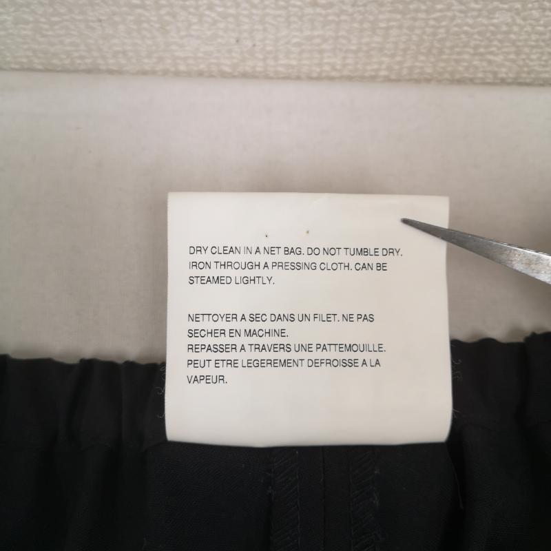 ローブドシャンブル コムデギャルソン robe de chambre COMME des GARCONS パンツ スラックス 日本製 ウール100% ウエストゴム テーパード イージーパンツ RZ-P003 M 黒 / ブラック / black レディース USED 古着 中古 50165899
