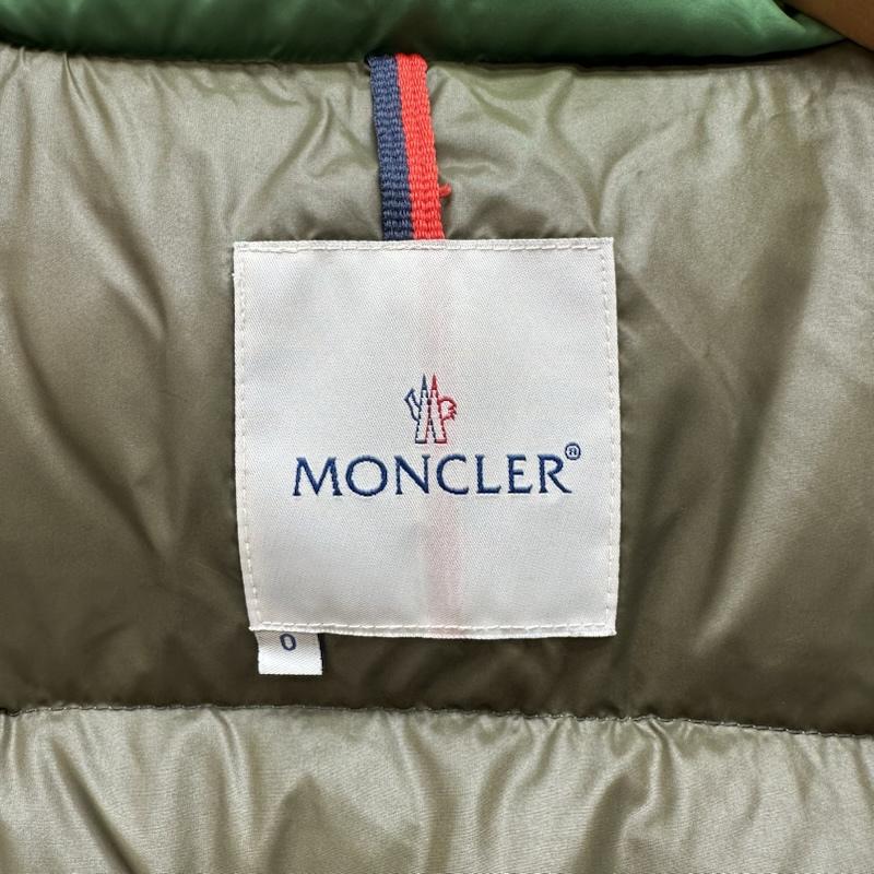 モンクレール MONCLER ジャケット、上着 ダウンジャケット EVEREST ダウン ジャケット 41310/50/68950 0 緑 / グリーン / green メンズ USED 古着 中古 50165931