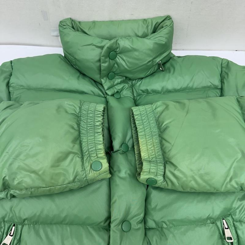 モンクレール MONCLER ジャケット、上着 ダウンジャケット EVEREST ダウン ジャケット 41310/50/68950 0 緑 / グリーン / green メンズ USED 古着 中古 50165931