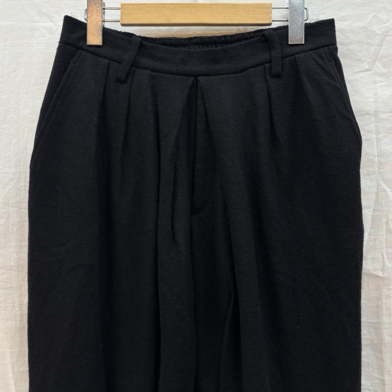 イッセイミヤケ ISSEY MIYAKE ボトムス ボトムス ME23JF466 ウール タック テーパード パンツ 1 黒 / ブラック / black メンズ USED 古着 中古 50165969