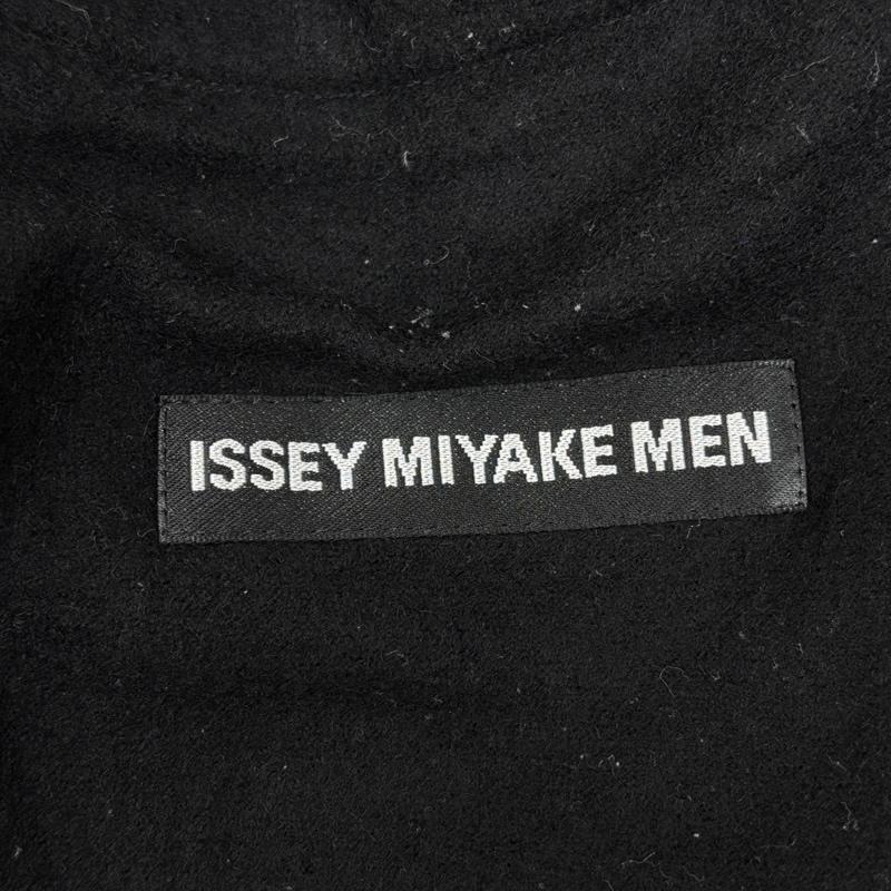イッセイミヤケ ISSEY MIYAKE ボトムス ボトムス ME23JF466 ウール タック テーパード パンツ 1 黒 / ブラック / black メンズ USED 古着 中古 50165969