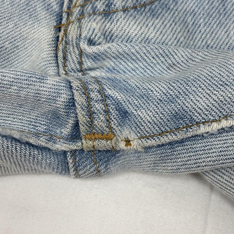 リーバイス Levi s パンツ デニム、ジーンズ 80年代 ビンテージ 501 ボタン裏524 デニム パンツ 黒カン 裾チェーンステッチ 80s VINTAGE 35インチ メンズ USED 古着 中古 50165978