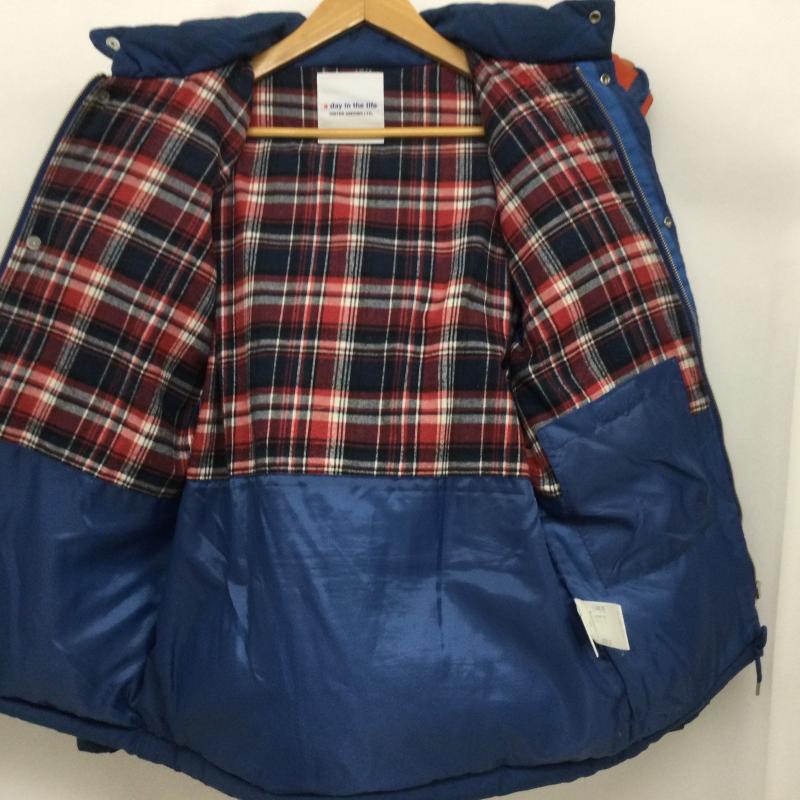 アデイインザライフ ユナイテッドアローズ A day in the life UNITED ARROWS ジャケット、上着 ジャンパー、ブルゾン 6225-648-041 フード脱着式 ダウンジャケット チェック裏地 M 無地 青 / ブルー / blue X 紺 / ネイビー / navy X 橙 / オレンジ / orange メンズ USED 古着 中古 50165993