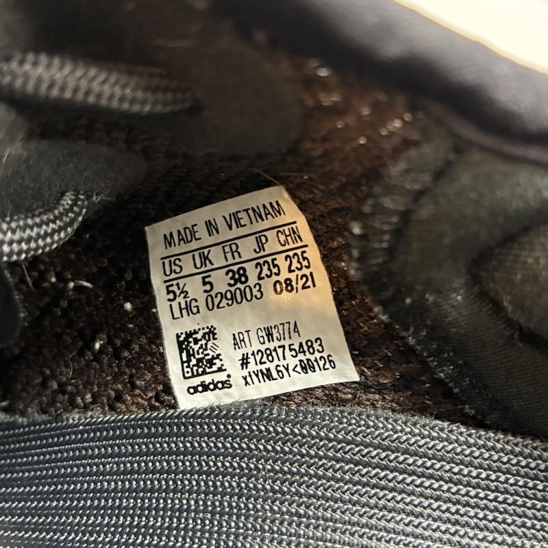 イージー YEEZY スニーカー スニーカー 24ss adidas YEEZY Boost 350 V2 MX Rock イージーブースト マイロック GW3774 23.5cm レディース USED 古着 中古 50166057
