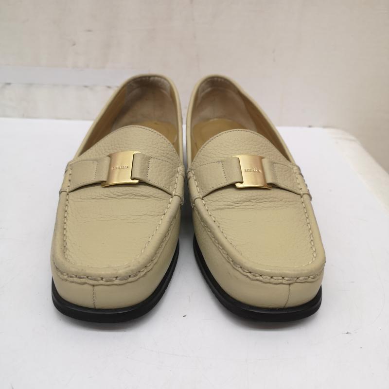 ミハマ MIHAMA ローファー ローファー レザー ローファー パンプス シボ加工 ロゴ金具 22.5cm ベージュ / ベージュ / beige レディース USED 古着 中古 50166072