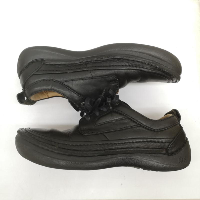 クラークス Clarks スニーカー スニーカー アクティブ エア レザー スニーカー UK：8 黒 / ブラック / black メンズ USED 古着 中古 50166084