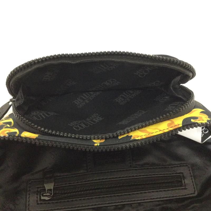 ヴェルサーチジーンズクチュール VERSACE JEANS COUTURE ウエストバッグ ウエストバッグ ヴェルサーチェ VERSACE JEANS COUTURE ボディバッグ　ウェストバッグ - 総柄 黒 / ブラック / black X 金 / ゴールド / gold color メンズ USED 古着 中古 50166207