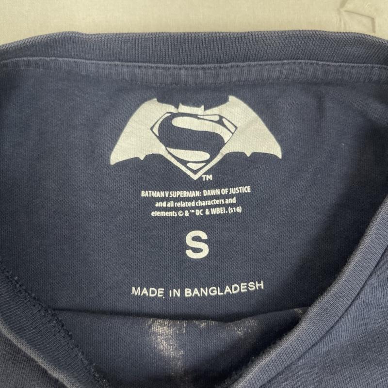 古着 USED Tシャツ 半袖 BATMAN バットマン vs スーパーマン ジャスティスの誕生 プリント Tシャツ S 紺 / ネイビー / navy メンズ USED 古着 中古 50166219