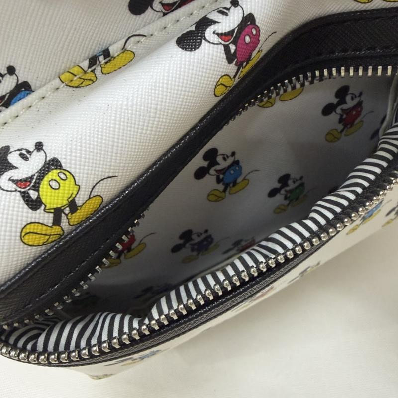 ディズニー Disney リュックサック、デイパック リュックサック、デイバッグ LOUNGEFLY ラウンジフライ ミッキー ミニリュック - キャラクター X 総柄 白 / ホワイト / white X 黒 / ブラック / black レディース USED 古着 中古 50166231