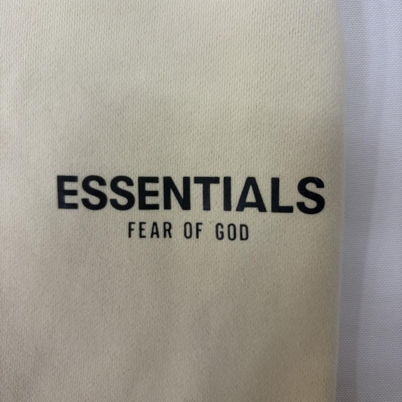 エフオージーエッセンシャルズ FOG ESSENTIALS パンツ ショートパンツ 起毛スウェットショートパンツ ハーフパンツ クリーム ラバータグ M 無地 X ロゴ、文字 オフホワイト / オフホワイト / メンズ USED 古着 中古 50166233