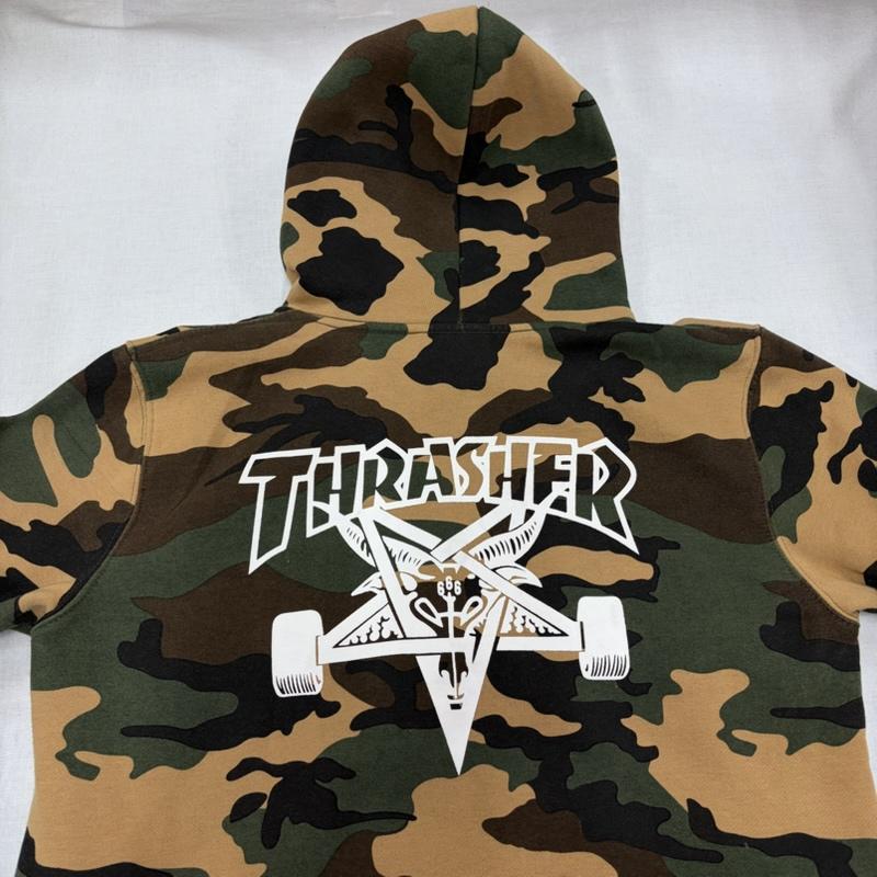 スラッシャー THRASHER パーカー 長袖 カモフラ 迷彩 ロゴ 両面プリント スウェット プルオーバー フーディー パーカー 裏起毛 L カモフラージュ柄・迷彩 X ロゴ、文字 X プリント カーキ / カーキ / khaki X 白 / ホワイト / white メンズ USED 古着 中古 50166319