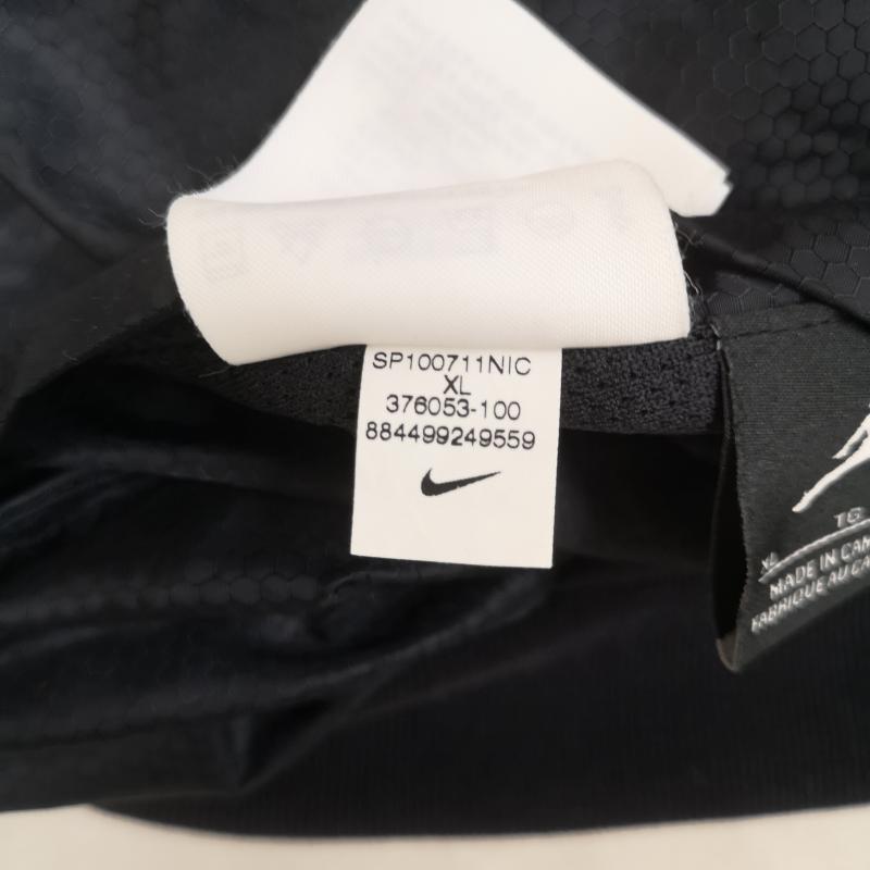 ナイキ NIKE ジャケット、上着 ジャンパー、ブルゾン リバーシブル 2WAY 総柄 モノグラム ジャンプマンロゴ Jumpman ナイロン ジャケット XL 白 / ホワイト / white X 黒 / ブラック / black メンズ USED 古着 中古 50166330