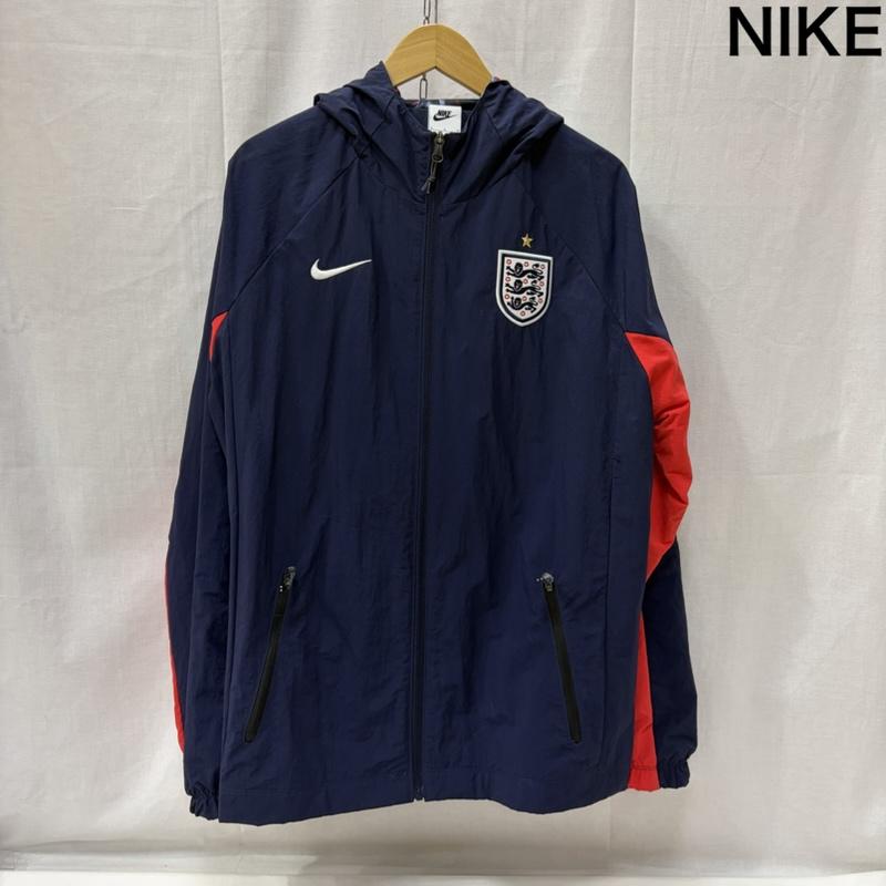 ナイキ NIKE ジャケット、上着 ジャンパー、ブルゾン 2026 イングランド代表 AWF オールウェザーウーブンジャケット 撥水 IB6332-451 L 無地 X ロゴ、文字 紺 / ネイビー / navy X 白 / ホワイト / white X 赤 / レッド / red メンズ USED 古着 中古 50166343