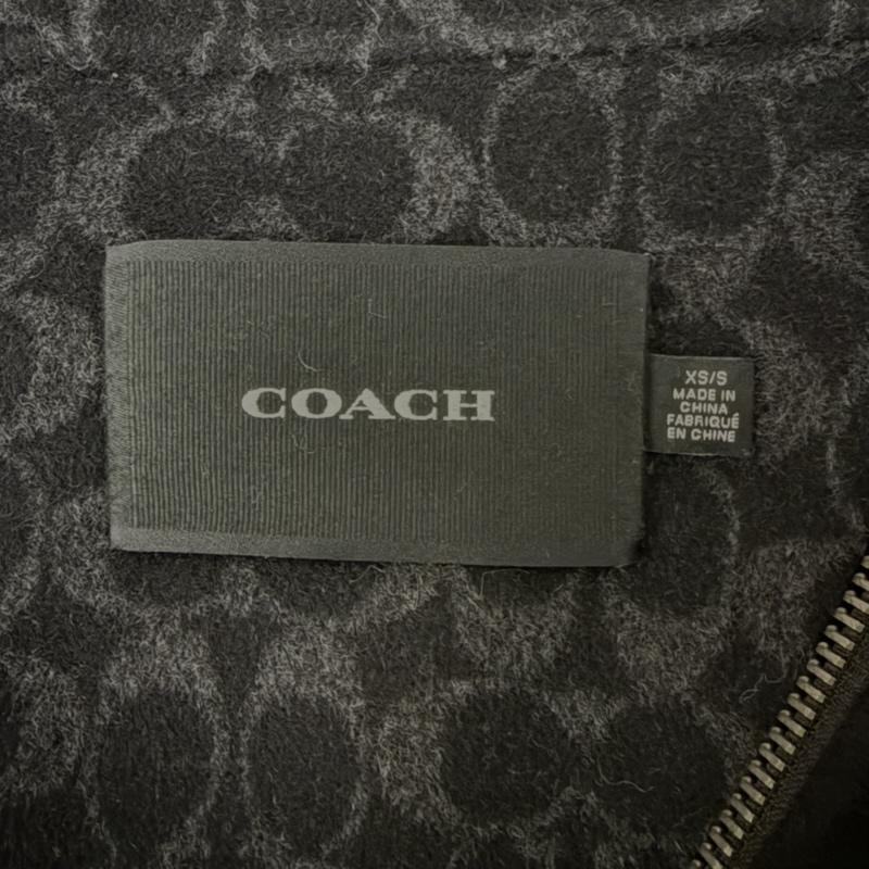 コーチ COACH ジャケット、上着 ポンチョ ウール ケープ シグネチャー 切替 フーデッド ハーフコート CL278 ポンチョ風 - 無地 X ロゴ、文字 黒 / ブラック / black レディース USED 古着 中古 50166351
