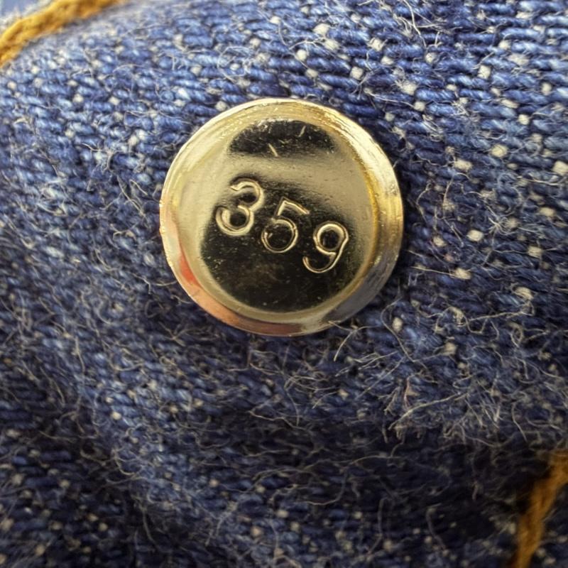 リーバイス Levi s パンツ デニム、ジーンズ 603-0217 テーパードデニム ハイウエスト ジッパーフライ Made in Philippine 31インチ 無地 青 / ブルー / blue X 紺 / ネイビー / navy メンズ USED 古着 中古 50166417