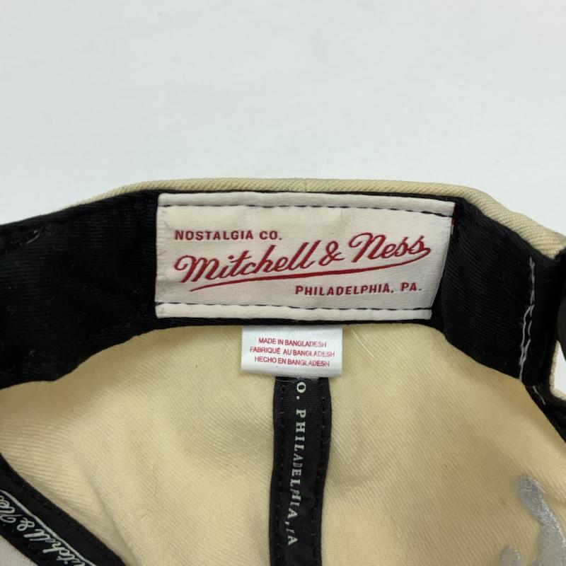 ミッチェルアンドネス Mitchell&Ness 帽子 キャップ RAIDERS NFL VINTAGE COLLECTION ペイント スプラッシュ スナップバック キャップ - メンズ USED 古着 中古 50166418
