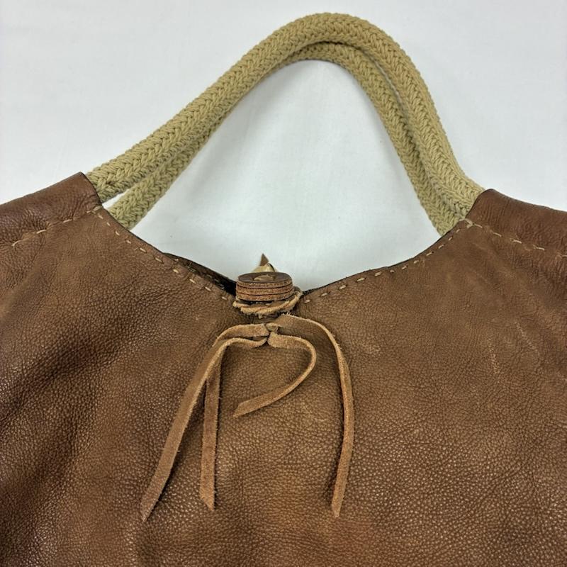 エンリーベグリン HENRY BEGUELIN ハンドバッグ ハンドバッグ オミノ刺繍 デザインステッチ 編み込み フリンジ ロープハンドル シボ革 レザー ハンドバッグ - レディース USED 古着 中古 50166433