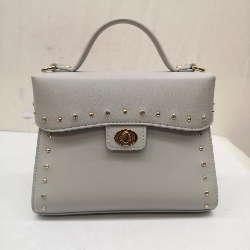 ダイアナ DIANA ショルダーバッグ ショルダーバッグ 2way スタッズ レザー ハンド ショルダー バッグ - 水色 / ライトブルー / レディース USED 古着 中古 50166472