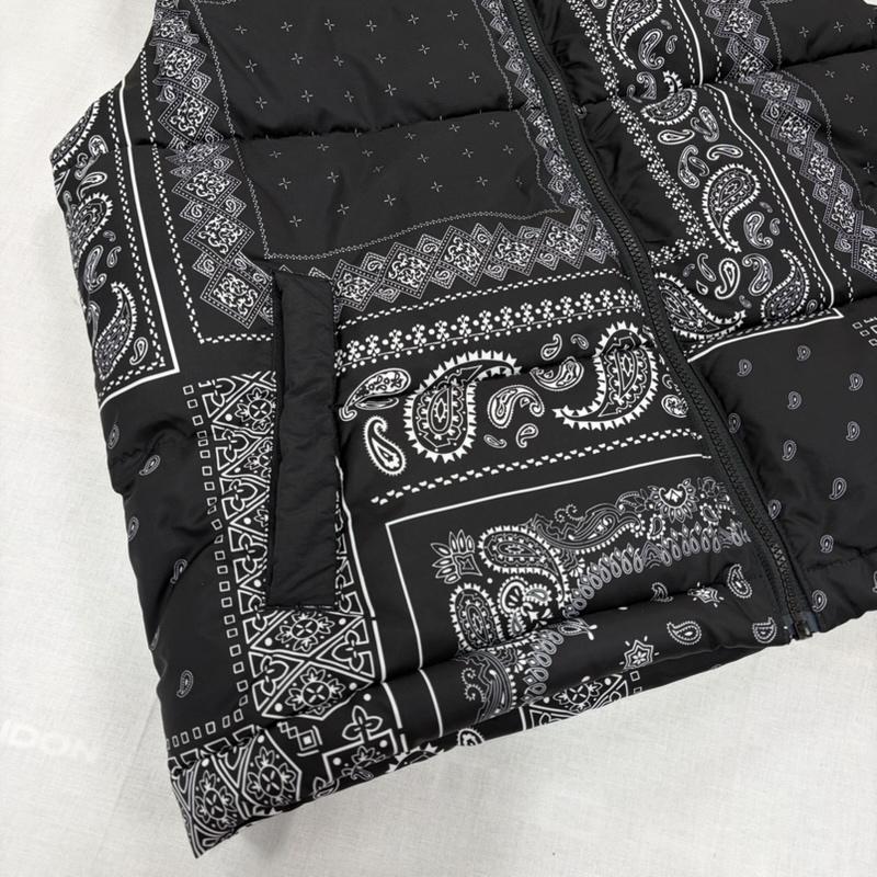 ベンデイビス BEN DAVIS ジャケット、上着 ダウンベスト ペイズリー ダウン ベスト ナイロン ロゴ 刺繍 ジップアップ XL ペイズリー X ロゴ、文字 X 刺繍 黒 / ブラック / black X 白 / ホワイト / white メンズ USED 古着 中古 50166518