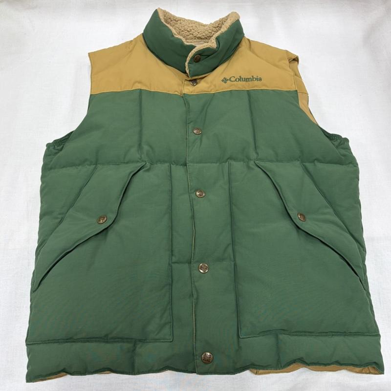 コロンビア Columbia ジャケット、上着 ダウンベスト オムニシールド ダウンベスト ロゴ 刺繍 アウトドア ボア ナイロン M ワンポイント X ロゴ、文字 X 刺繍 キャメル / キャメル / X 緑 / グリーン / green メンズ USED 古着 中古 50166522