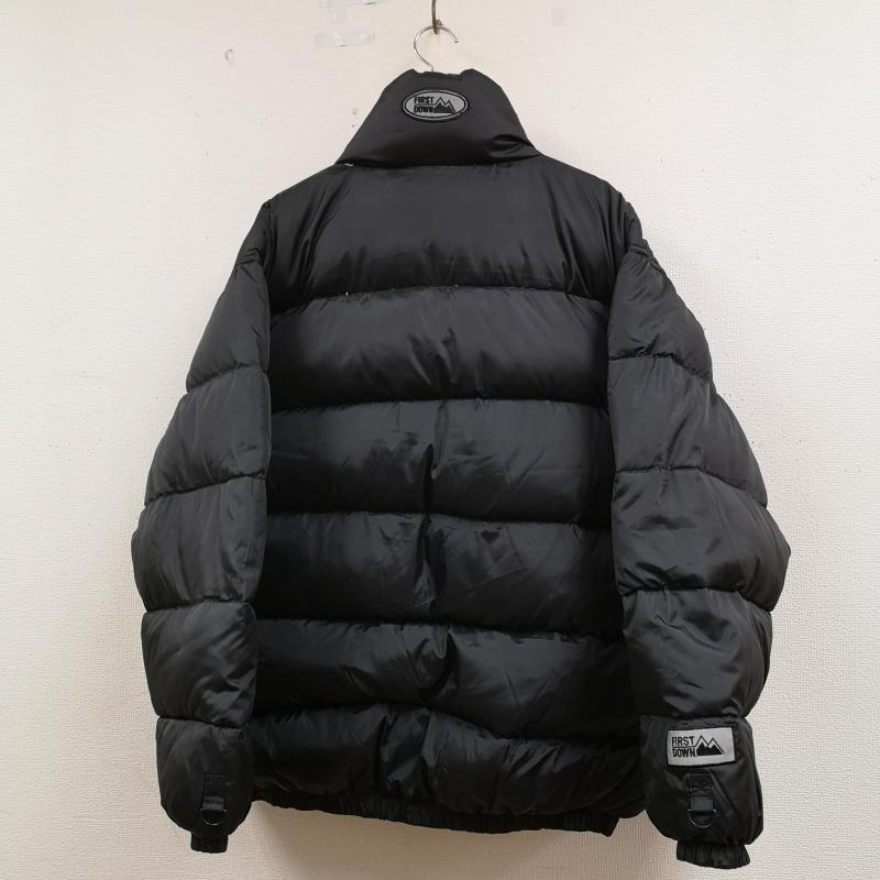 ファーストダウン FIRST DOWN ジャケット、上着 ダウンジャケット リバーシブル 2WAY アウトドア 山型ロゴ ドローコード ダウンジャケット L 黒 / ブラック / black X 黄 / イエロー / yellow メンズ USED 古着 中古 50166560