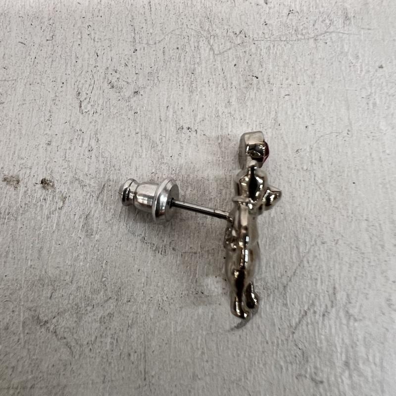 ディズニー Disney アクセサリー ピアス ヴィンテージ くまのプーさん ピアス ローズジルコン - 銀 / シルバー / silver color レディース USED 古着 中古 50166612