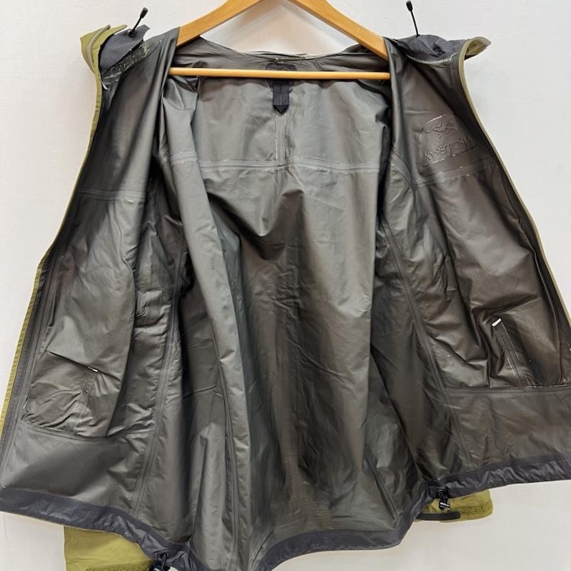 アークテリクス ARC TERYX ジャケット、上着 ジャンパー、ブルゾン BEAMS別注 BETA SL JACKET ベータジャケット 15462-76894 M カーキ / カーキ / khaki メンズ USED 古着 中古 50166629