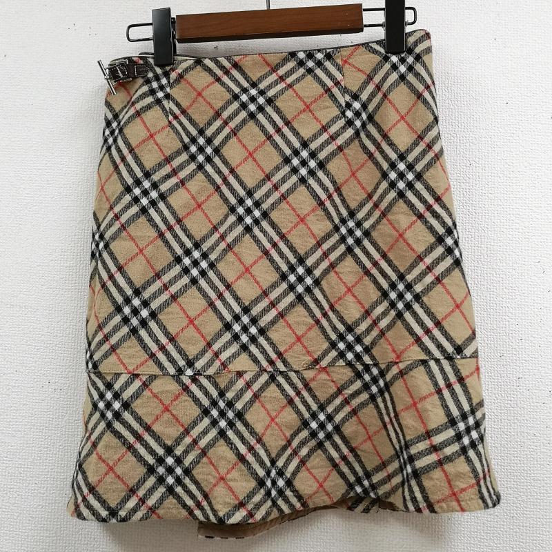 バーバリー・ブルーレーベル BURBERRY BLUE LABEL スカート ひざ丈スカート ノバチェック アシンメトリー レザー ベルト ラップ風 フレア スカート FLF74-520 38 ベージュ / ベージュ / beige レディース USED 古着 中古 50166689