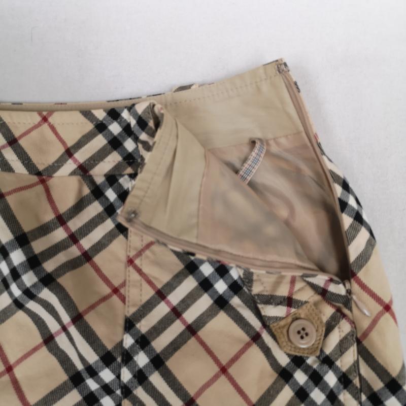 バーバリー・ブルーレーベル BURBERRY BLUE LABEL スカート ミニスカート ノバチェック フラップポケット サイドジップ 台形 ミニ スカート FLF89-562-43 36 ベージュ / ベージュ / beige レディース USED 古着 中古 50166691