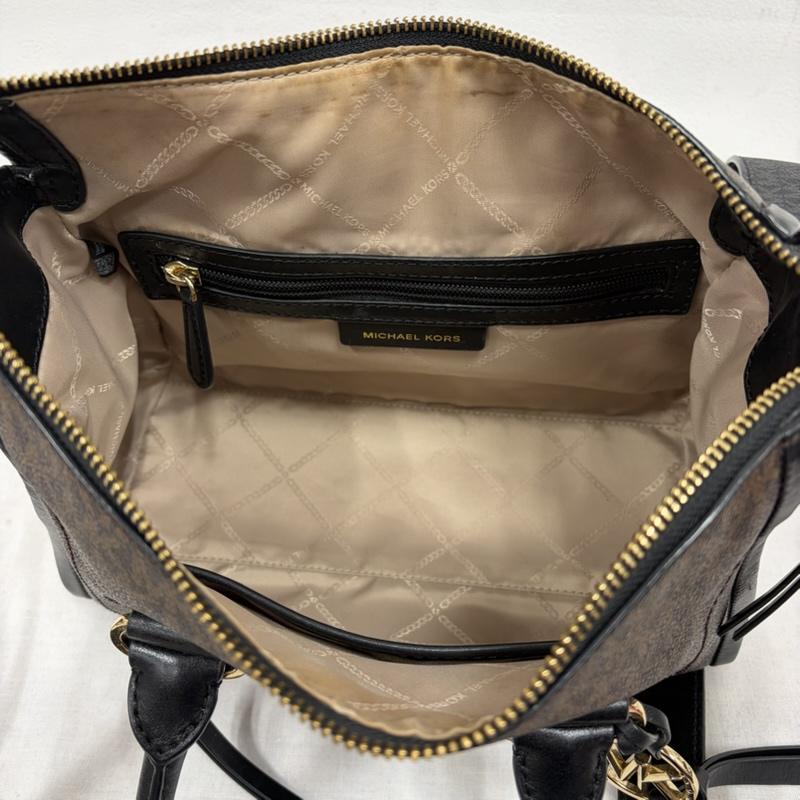 マイケルコース MICHAEL KORS ショルダーバッグ ショルダーバッグ CARINE カリーヌ 2WAY ショルダー バッグ シグネチャー MKロゴ レザー チャーム - ロゴ、文字 X 総柄 茶 / ブラウン / brown X 黒 / ブラック / black X 白 / ホワイト / white X 金 / ゴールド / gold color レディース USED 古着 中古 50166724