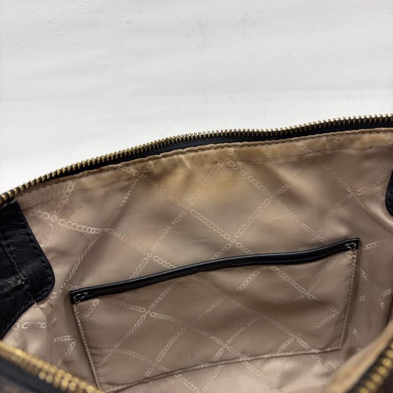 マイケルコース MICHAEL KORS ショルダーバッグ ショルダーバッグ CARINE カリーヌ 2WAY ショルダー バッグ シグネチャー MKロゴ レザー チャーム - ロゴ、文字 X 総柄 茶 / ブラウン / brown X 黒 / ブラック / black X 白 / ホワイト / white X 金 / ゴールド / gold color レディース USED 古着 中古 50166724