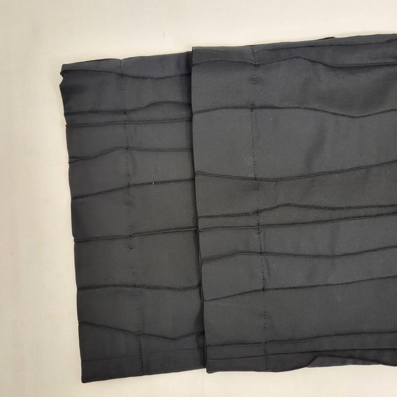 イッセイミヤケ ISSEY MIYAKE パンツ ワークパンツ、ペインターパンツ 3Dジャガードパンツ 立体的 オンプリーツ ジャガード加工 ワイドパンツ IM33FF004 2 黒 / ブラック / black レディース USED 古着 中古 50166731