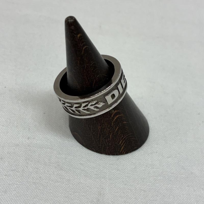 ディーゼル DIESEL アクセサリー 指輪 ステンレス スチール シルバー カラー エンボス ロゴ リング 19号 - メンズ USED 古着 中古 50166761