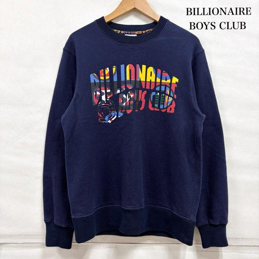 ビリオネア・ボーイズ・クラブ BILLIONAIRE BOYS CLUB トレーナー 長袖 クルーネック スウェット トレーナー ロゴ プリント グラフィック 宇宙飛行士 裏起毛 S ロゴ、文字 X プリント 紺 / ネイビー / navy X マルチカラー / マルチカラー / multicolor メンズ USED 古着 中古 50166779
