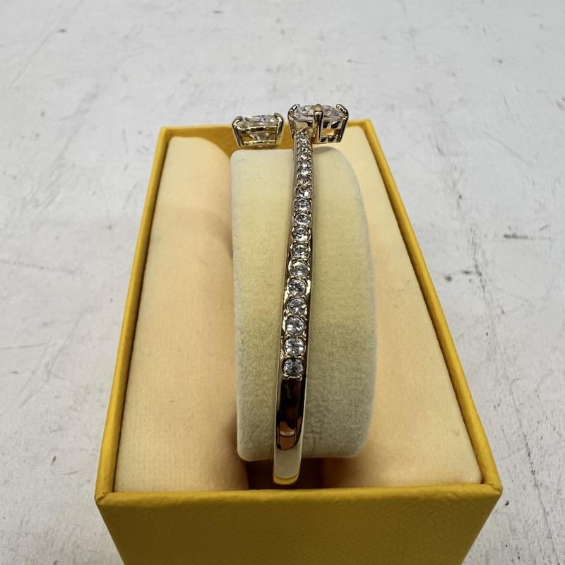 スワロフスキー SWAROVSKI アクセサリー ブレスレット、バングル Mesmera バングル ハート Mサイズ - 金 / ゴールド / gold color レディース USED 古着 中古 50166841