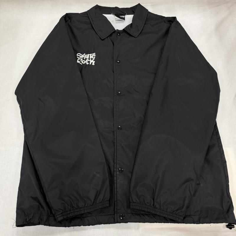 スラッシャー THRASHER ジャケット、上着 ジャケット、ブレザー SKATE ROCK スカル ロゴ プリント ナイロン コーチジャケット 刺繍 L ロゴ、文字 X プリント X 刺繍 黒 / ブラック / black X 白 / ホワイト / white X 赤 / レッド / red メンズ USED 古着 中古 50166847