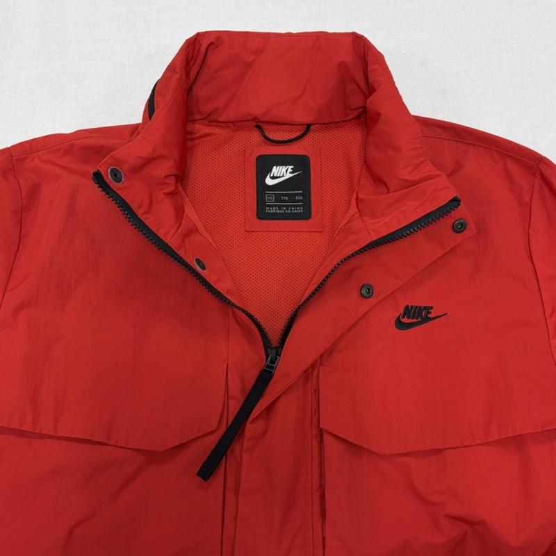 ナイキ NIKE ジャケット、上着 ジャンパー、ブルゾン NSW PE LND フィールド フーディー M65 ナイロンジャケット メッシュ ダブルジップ XXL ワンポイント X ロゴ、文字 X 刺繍 赤 / レッド / red X 黒 / ブラック / black メンズ USED 古着 中古 50166865