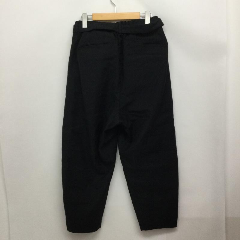 カズユキクマガイアタッチメント KAZUYUKI KUMAGAI ATTACHMENT パンツ スラックス KP03-004 シャンブレーギャバ ベルト付 ワイドテーパードパンツ 1 無地 黒 / ブラック / black メンズ USED 古着 中古 50166960